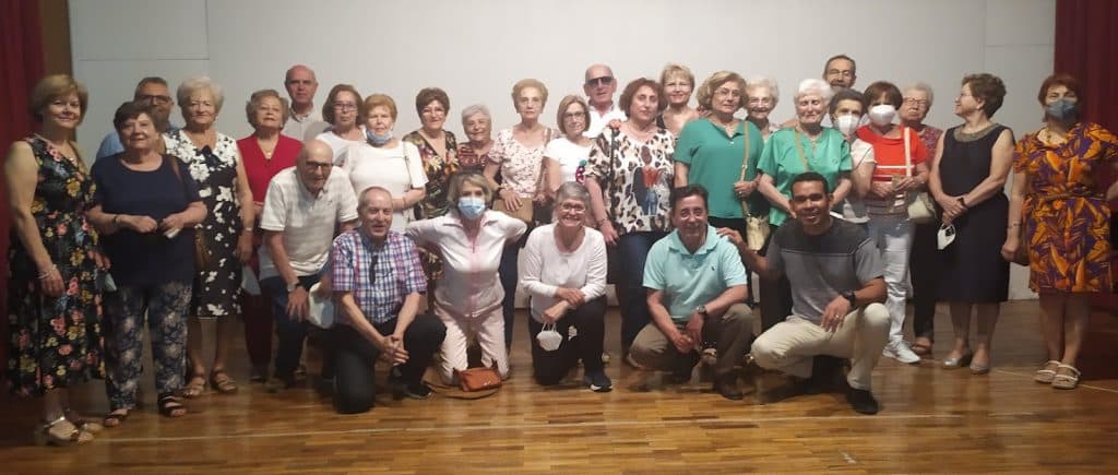 Charla a cargo del padre Patricio Larrosa en el Centro de Educación Permanente de Motril