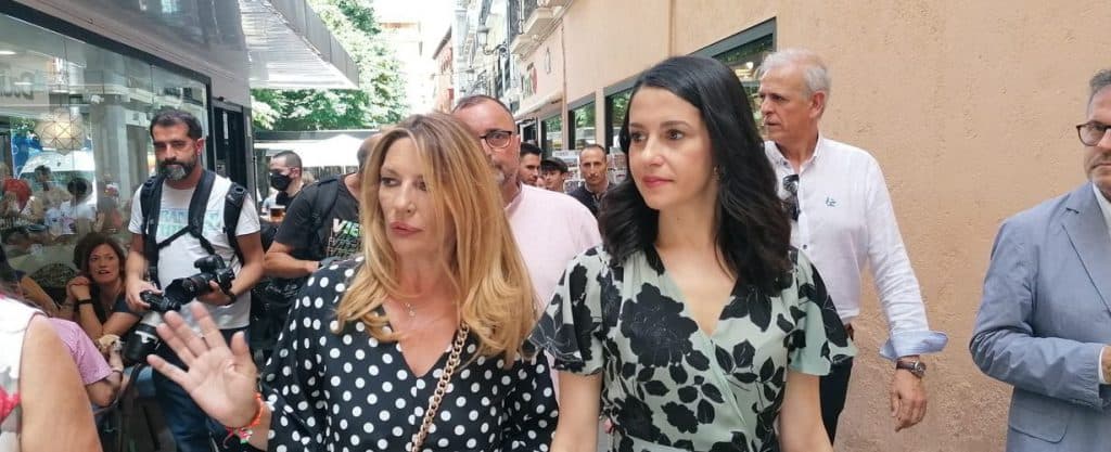 Arrimadas: “Estamos a un puñado de votos para consolidar el escaño por Granada, fundamental para reeditar el Gobierno del cambio”