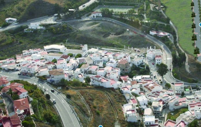 El Centro de Mayores de La Caleta vuelve a abrir sus puertas tras una remodelación integral del edificio