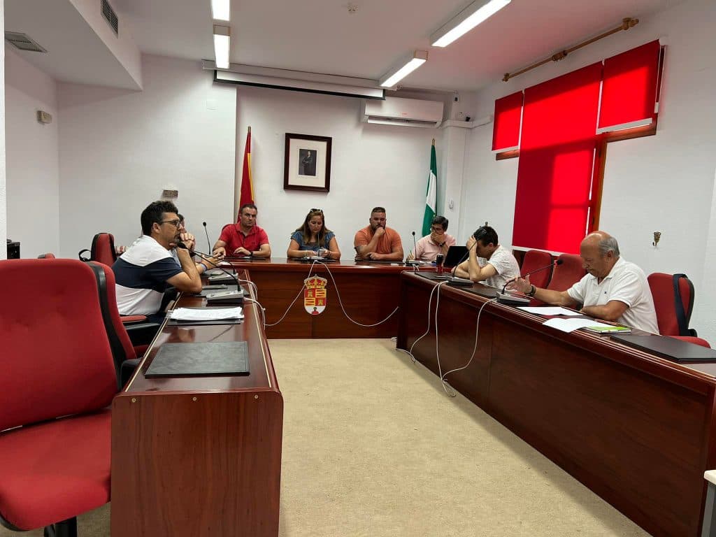 Albuñol decreta tres días de luto y suspende las fiestas de El Pozuelo por el presunto asesinato de una vecina de 51 años