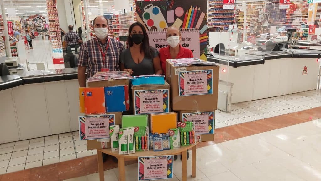 Alcampo habilita 80 puntos de recogida en sus centros dentro de la campaña solidaria de recogida de material escolar