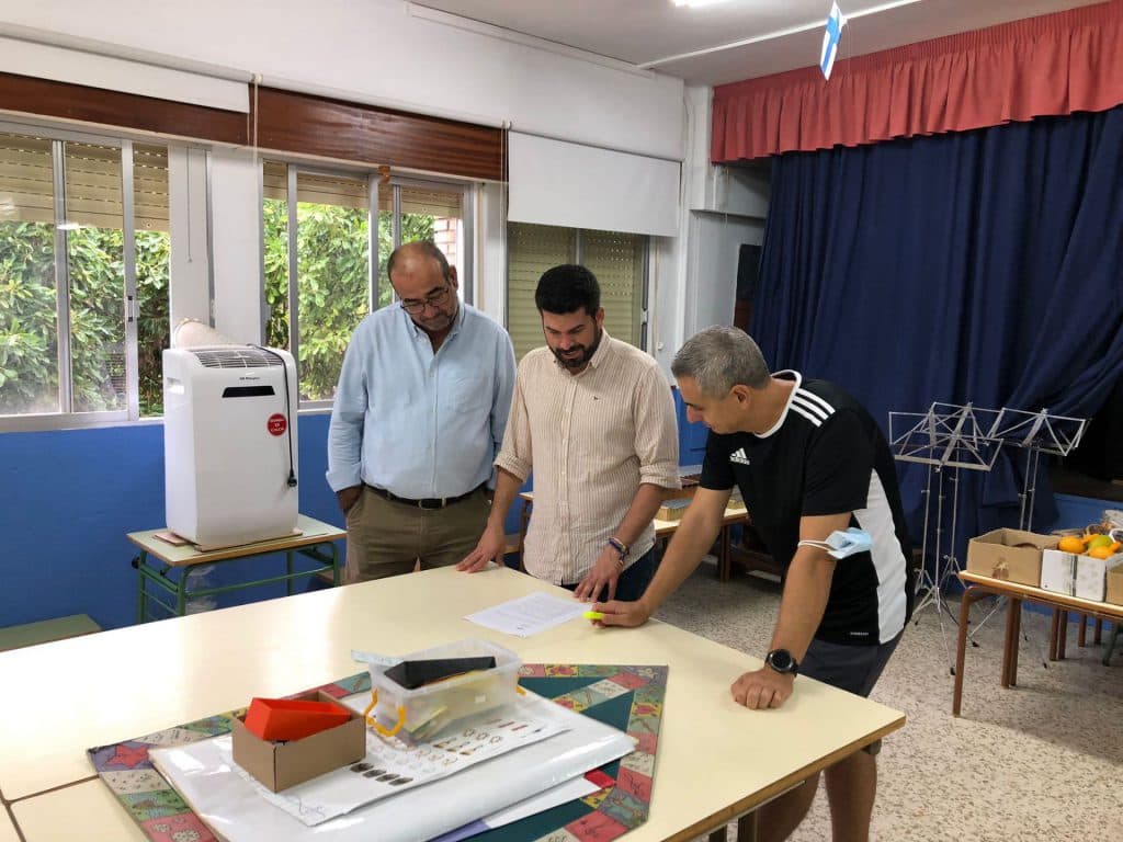 Los centros educativos de Salobreña inician el curso escolar «con normalidad»