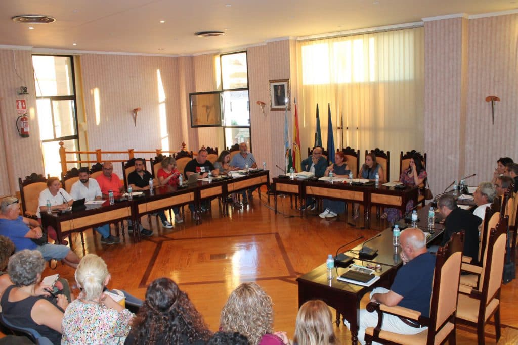 El Pleno de la Corporación de Salobreña reclama a la Consejería de Salud un segundo equipo de emergencias