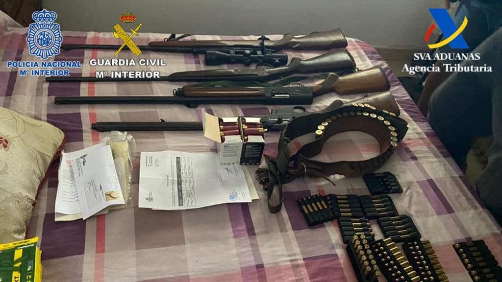 Desarticulado un clan familiar en Jete dedicado al cultivo y procesado de marihuana y se intervienen seis armas largas de fuego