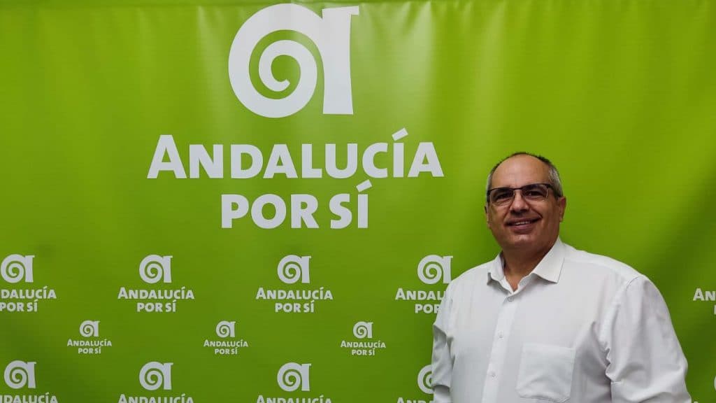 AxSí apoya a la comunidad educativa del IES Francisco Javier de Burgos de Motril en sus reivindicaciones por la falta de personal laboral en el centro