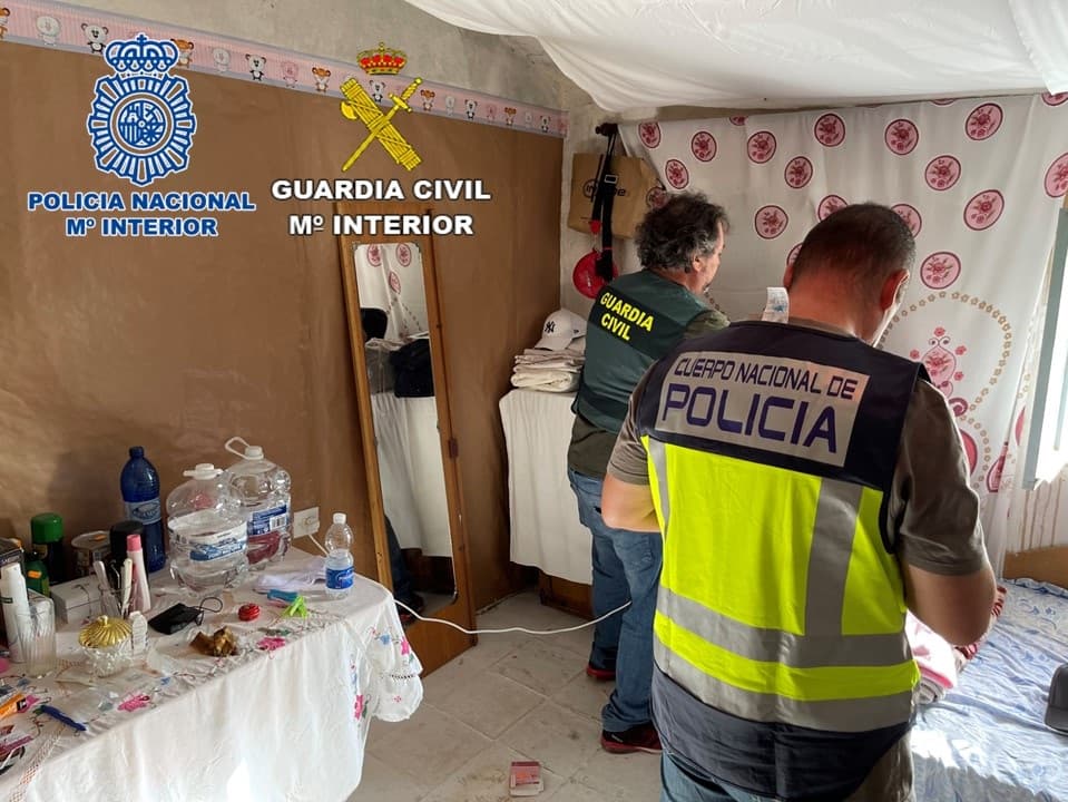 Detenidos en Granada dos peligrosos atracadores en una operación conjunta de la Policía Nacional y la Guardia Civil