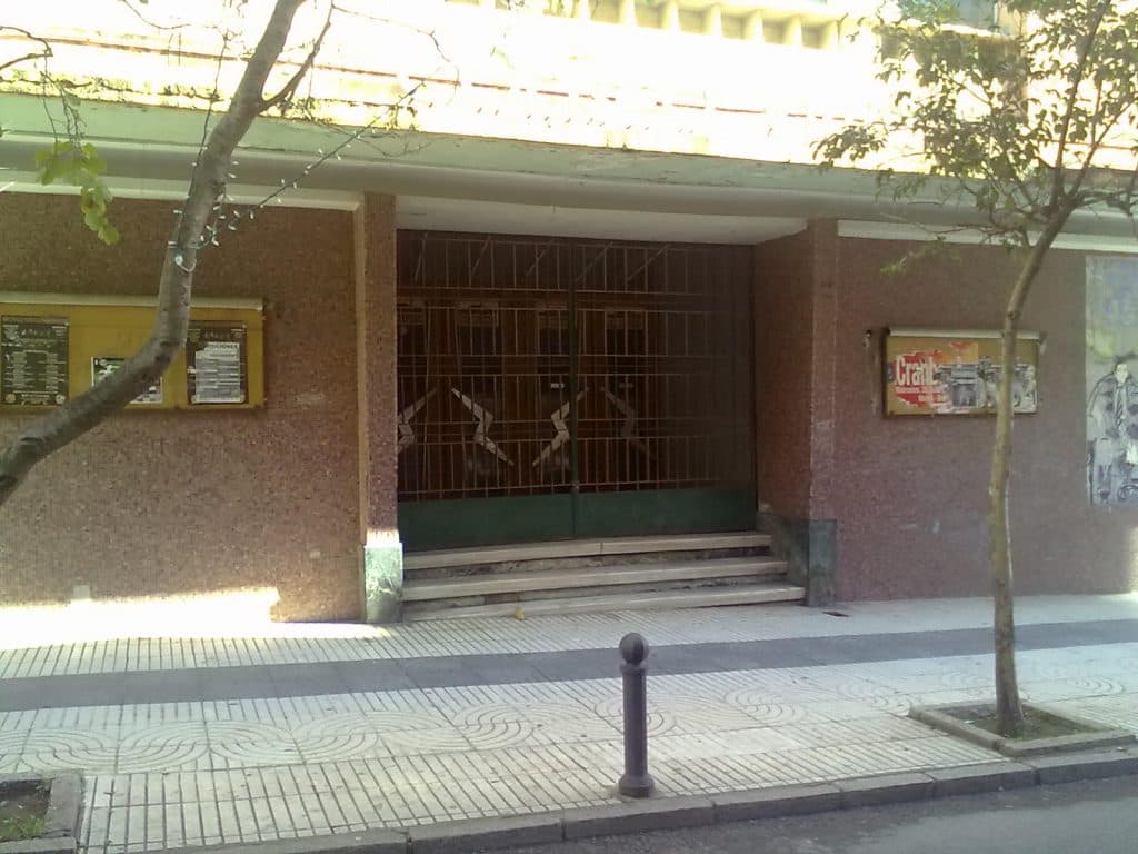 El Ayuntamiento de Motril dispuesto a adquirir el Coliseo Viñas: un cine que echó el cierre hace siete lustros