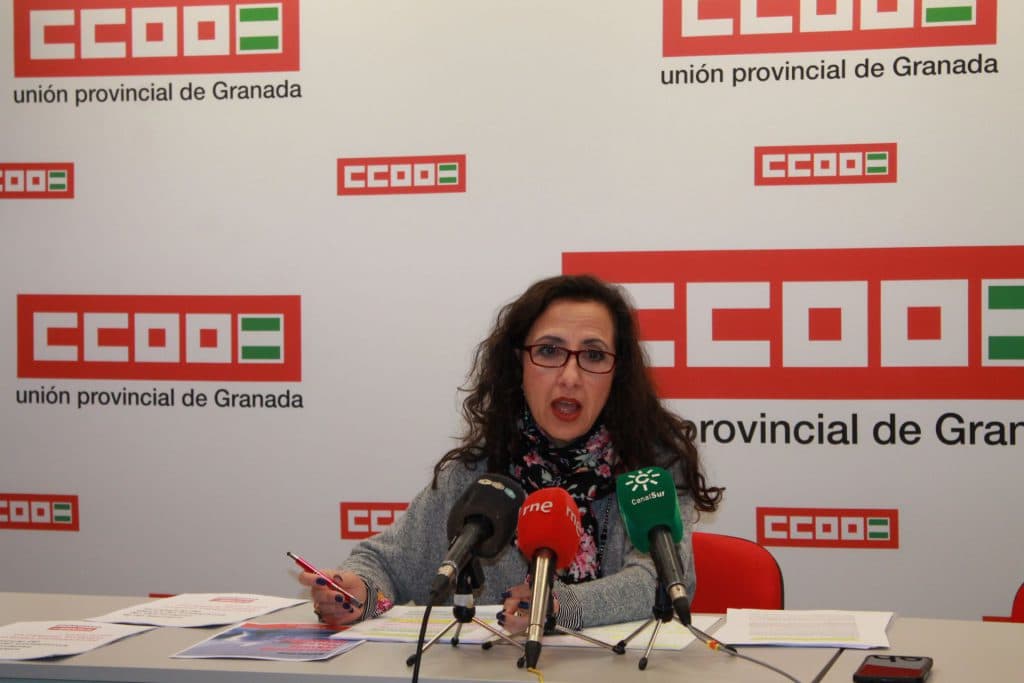 CCOO reclama 820 docentes más y una inversión adicional de 87 millones de euros para que la educación pública granadina confluya con la media de España