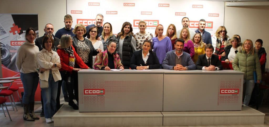 Firmado el convenio de limpieza de edificios y locales de instituciones sanitarias de la provincia granadina