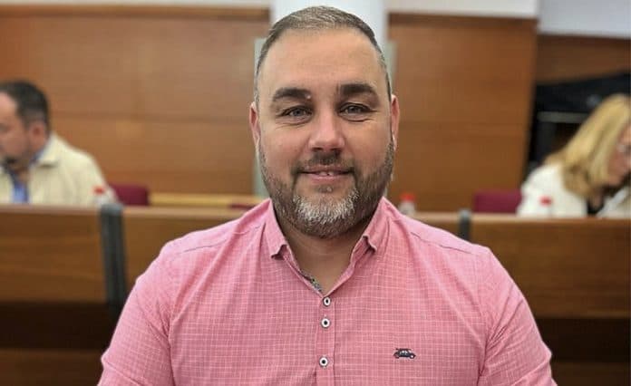 VOX-Motril pide eliminar la partida del Plan de Igualdad del Presupuesto y destinar el dinero a reforzar la limpieza