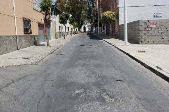 Se inician las obras de arreglo del firme de calle Santísimo