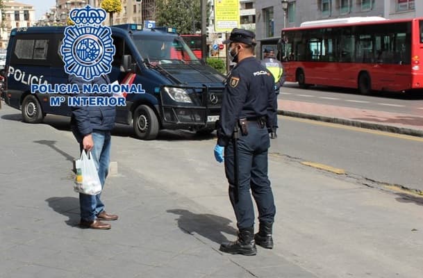La Policía Nacional detiene en Granada al acosador que actuaba en una línea de autobús urbano
