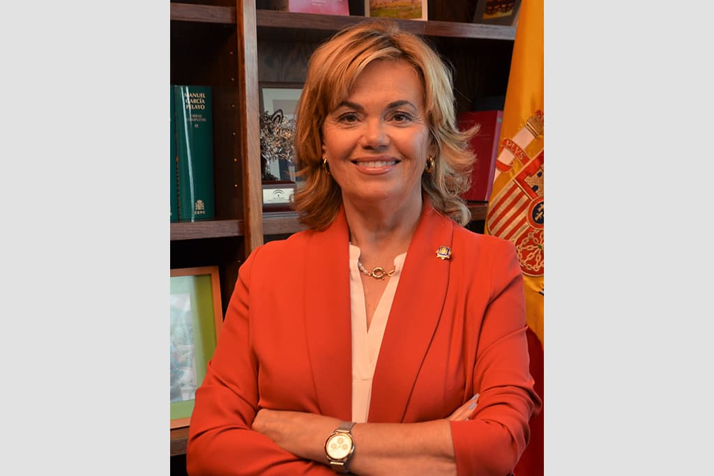 Flor Almón felicita a Inmaculada Montalbán por su elección como vicepresidenta del Tribunal Constitucional