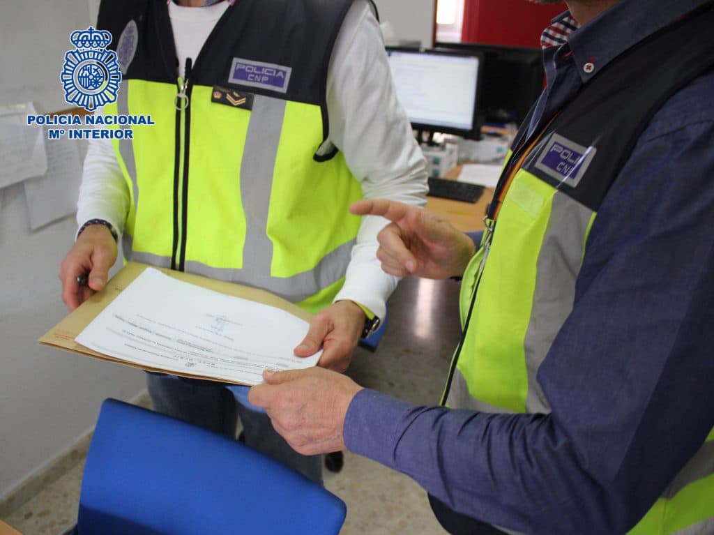 Detenido el padre de dos menores extranjeros por abandonarlos sin comida ni dinero durante más de 40 días