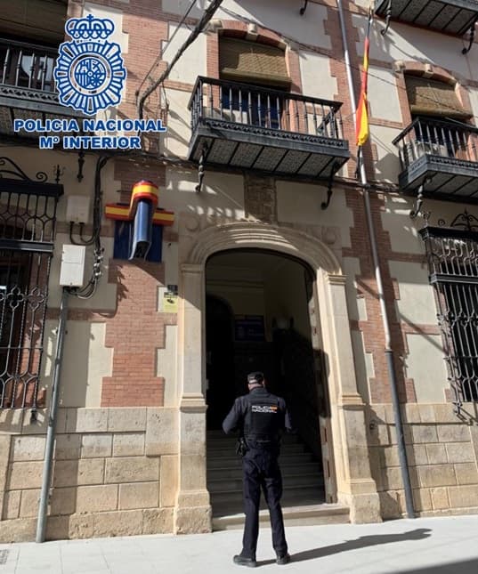 Detenidos en Baza tres varones que habrían dado una paliza al conductor de un vehículo tras una discusión de tráfico