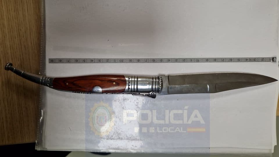 El conductor que huyó de la Policía Local de Motril carecía de carnet y dio positivo en alcoholemia