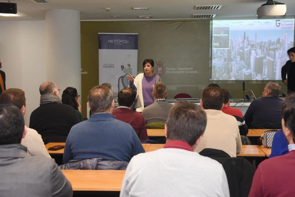 Diputación inicia el despliegue tecnológico para la gestión inteligente de la movilidad y la calidad ambiental en 17 municipios