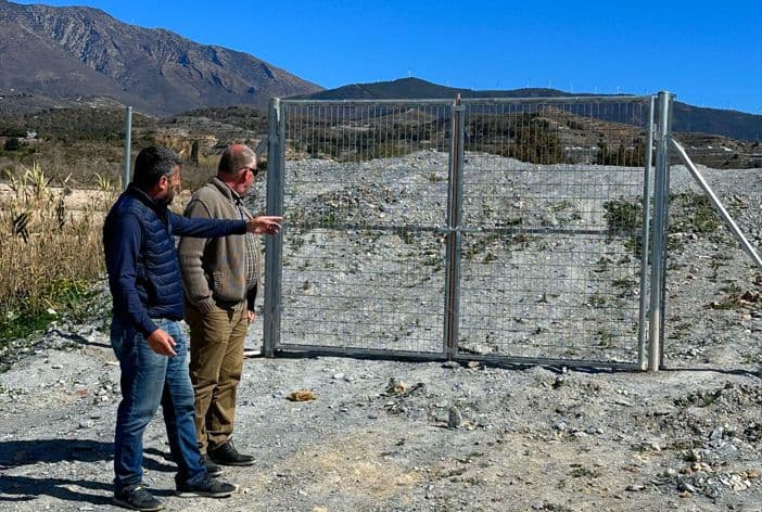 El PSOE traslada la preocupación vecinal en Los Álamos por la falta de información sobre los movimientos de tierras en los terrenos en los que se iba a ampliar el parque