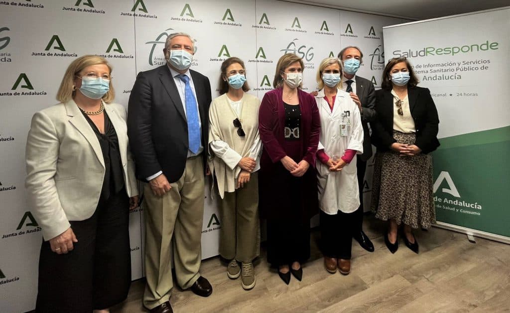 Salud presenta en Motril la Línea Alzheimer a las asociaciones de pacientes