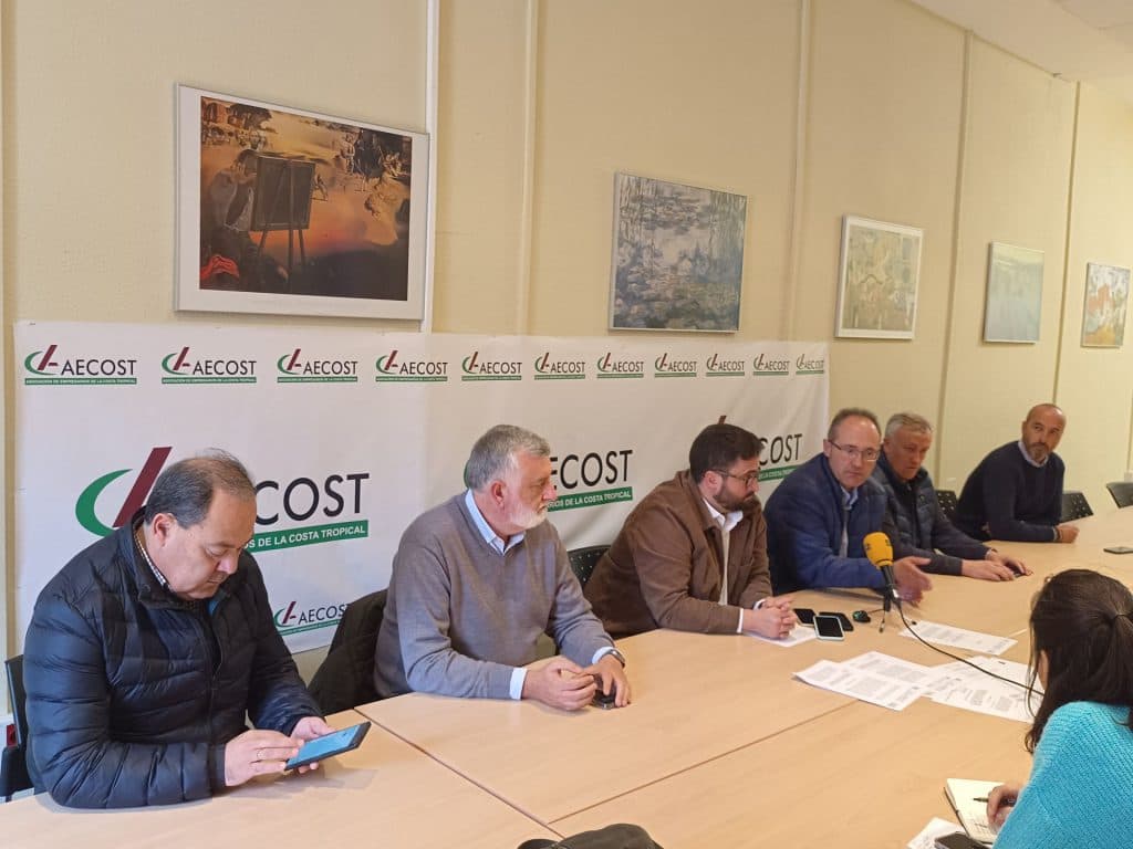 Plataforma por las Infraestructuras de la Costa Tropical: «El panorama y las actitudes de los políticos granadinos son claros, no se puede esperar nada de ellos»