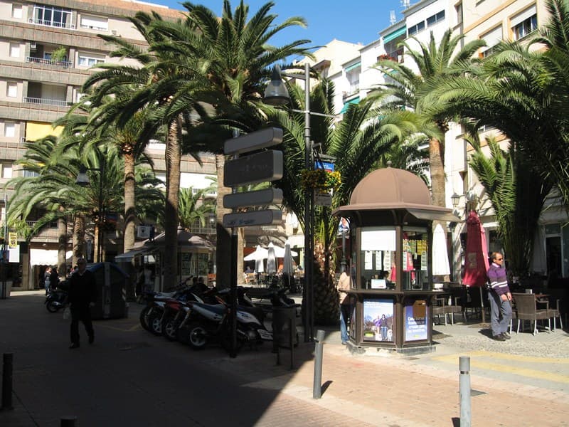 El Segundo Premio de la Lotería Nacional del jueves vendido en la Plaza de las Palmeras de Motril