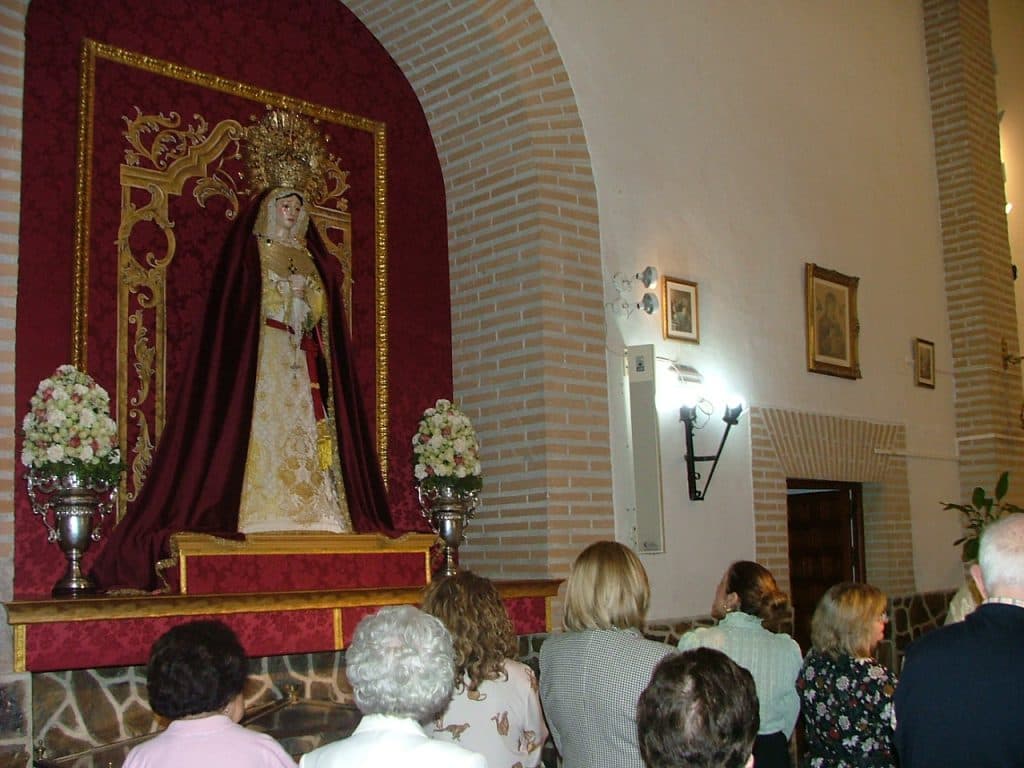 Capuchinos bendice la nueva capilla de la Virgen de la Soledad