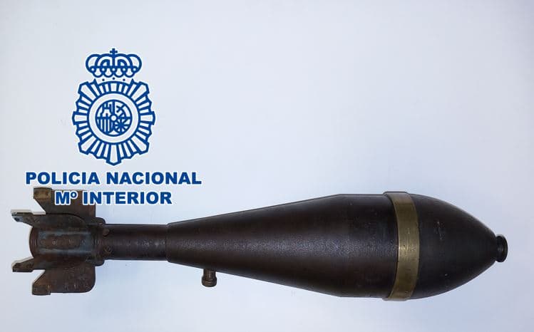 Intervenida en Motril una granada de mortero de la Guerra Civil española en el trastero de una vivienda