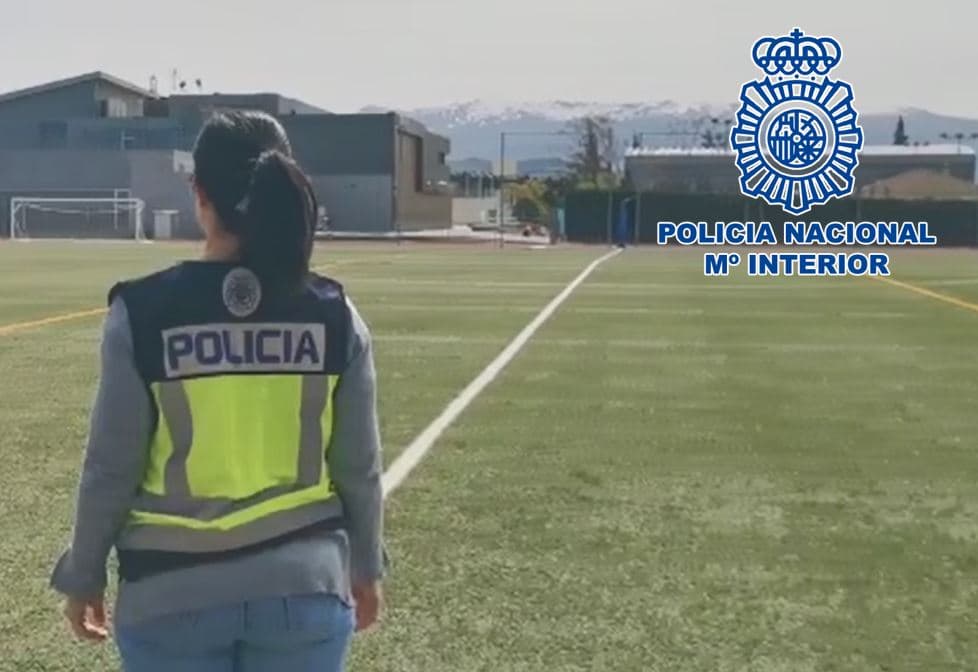 La Policía Nacional destapa en Granada una trama de estafas a familias de niños extranjeros con falsas promesas de proyección en el fútbol profesional