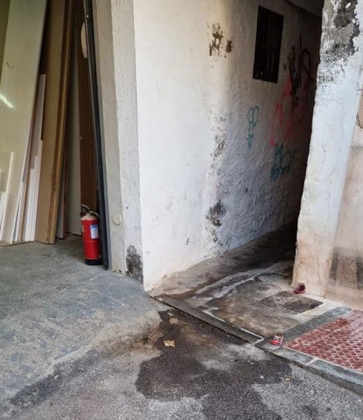 El PSOE denuncia el estado de abandono de la calle Horno Nuevo, donde hace semanas que no se limpia