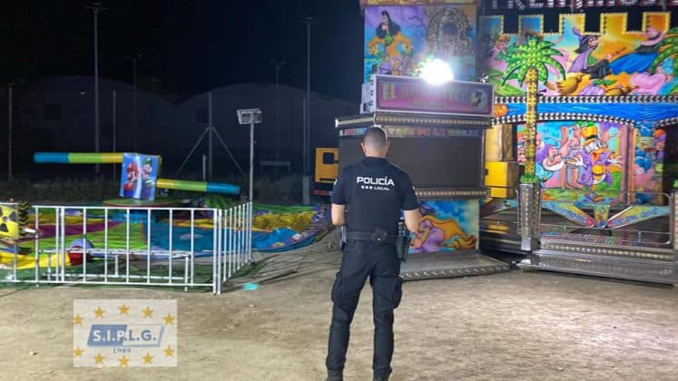 El Ayuntamiento de Motril decide reabrir las atracciones infantiles de las Cruces «tras pasar todos los controles oportunos»