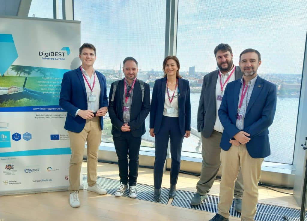 La Cámara de Comercio de Motril participa en el cierre final del proyecto europeo DigiBEST en Riga (Letonia)