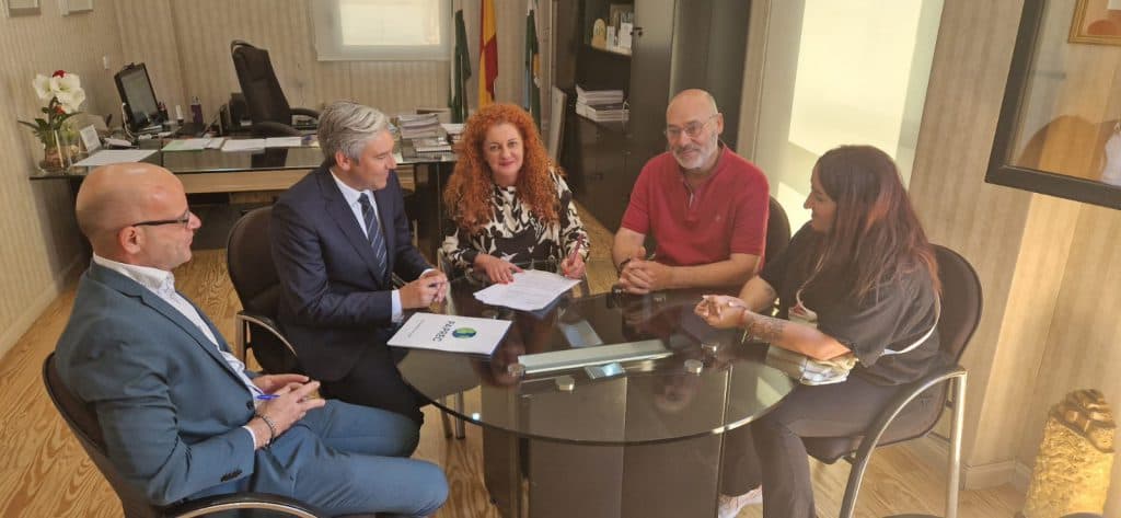 El próximo 1 de junio comenzará a funcionar el nuevo contrato de limpieza de Salobreña