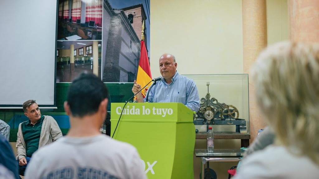 VOX Salobreña cuestiona cuál será el criterio de contratación para la ampliación del número de trabajadores que se espera en el servicio de limpieza urbana