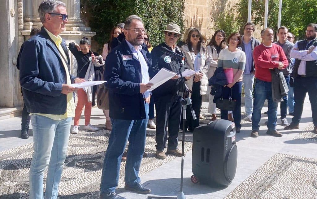 CCOO, UGT y CSIF denuncian que la Junta lleva «cinco años sin cumplir lo pactado con universidades en materia de financiación»