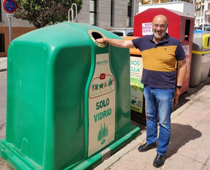 El Ayuntamiento de Salobreña pone en marcha una campaña para promover el reciclaje de envases de vidrio en la hostelería