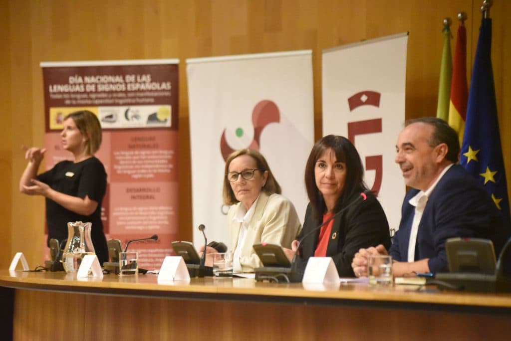 Diputación refuerza su compromiso con la igualdad y accesibilidad en el Día Nacional de la Lengua de Signos Españolas