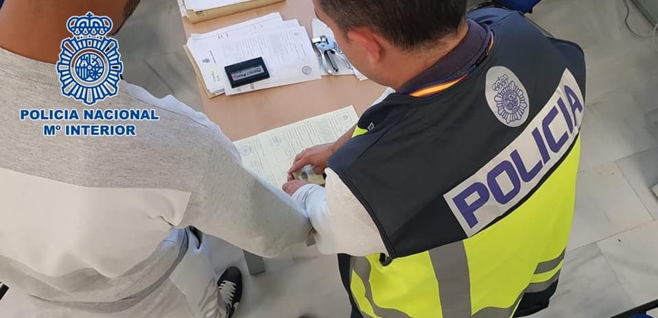 Detenidas 67 personas, 58 de ellas en Granada, 4 en Motril y 5 en Baza, que acumulaban 69 reclamaciones de carácter judicial y policial por diferentes causas y juzgados