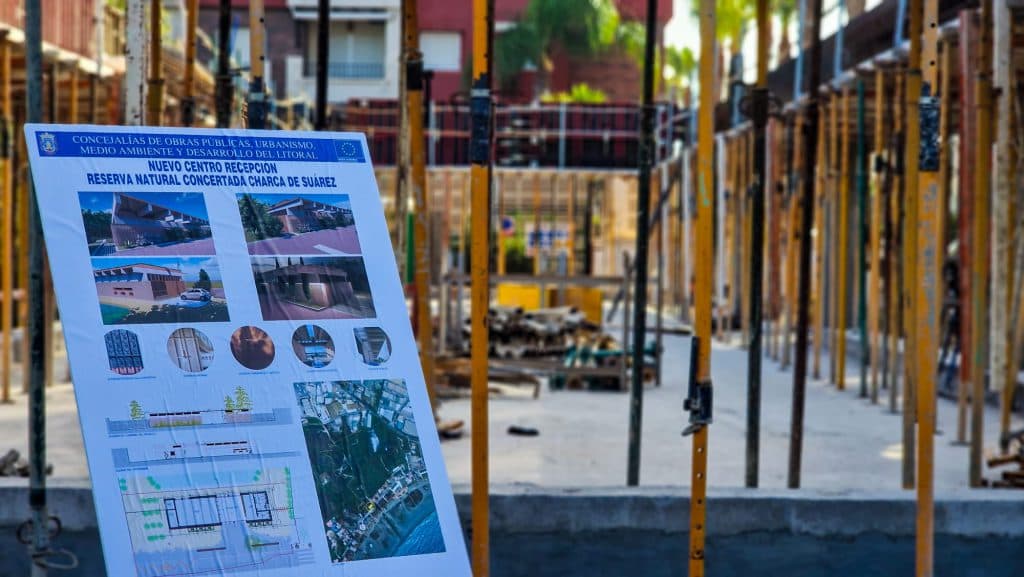 Motril continúa la transformación de la Reserva Natural de la Charca de Suárez con un centro de recepción de visitantes