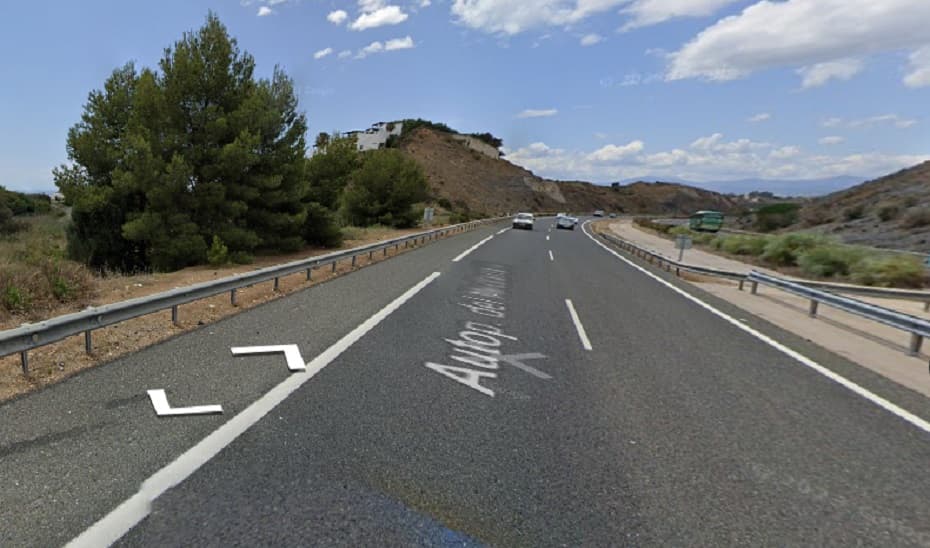 Fallecen dos personas y tres más resultan heridas en un accidente en la AP-7 a su paso por Marbella