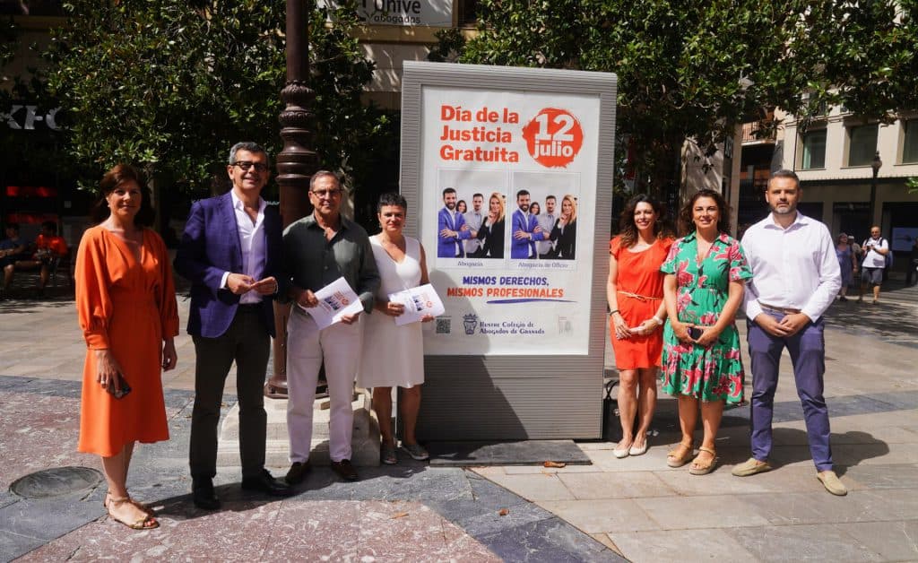 ‘Mismos derechos, mismos profesionales’, el mensaje del Colegio de Abogados de Granada para reivindicar el trabajo de la abogacía de oficio