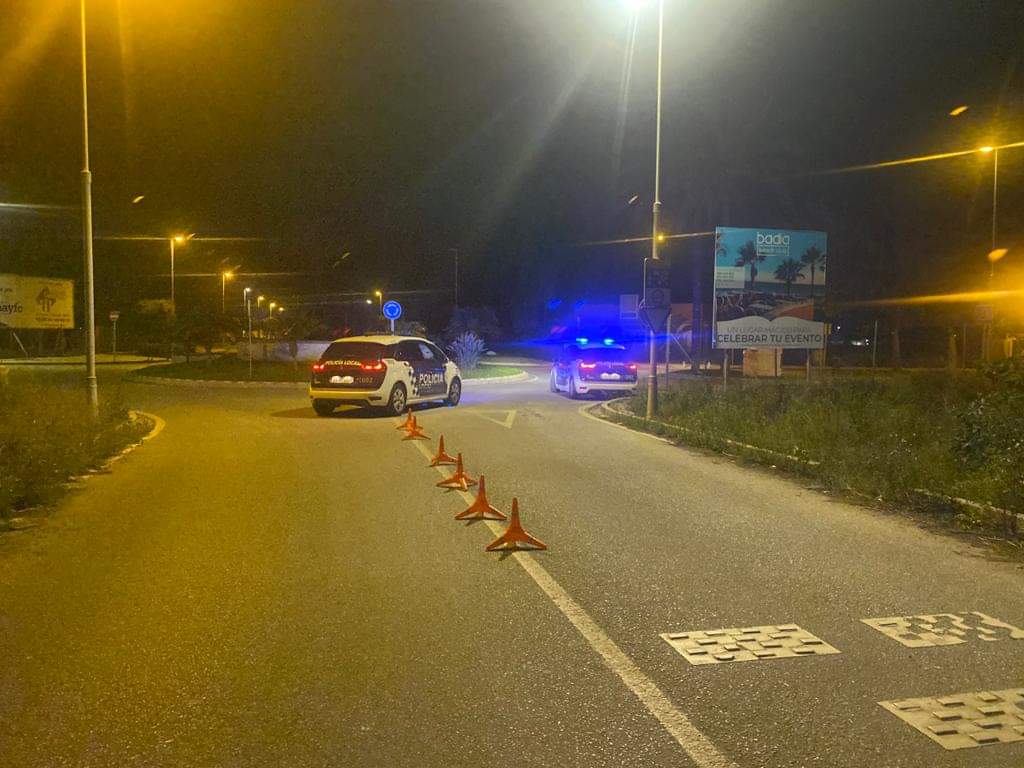 El fin de semana se salda con más de medio centenar de sanciones por ‘botellón’ en Playa Granada