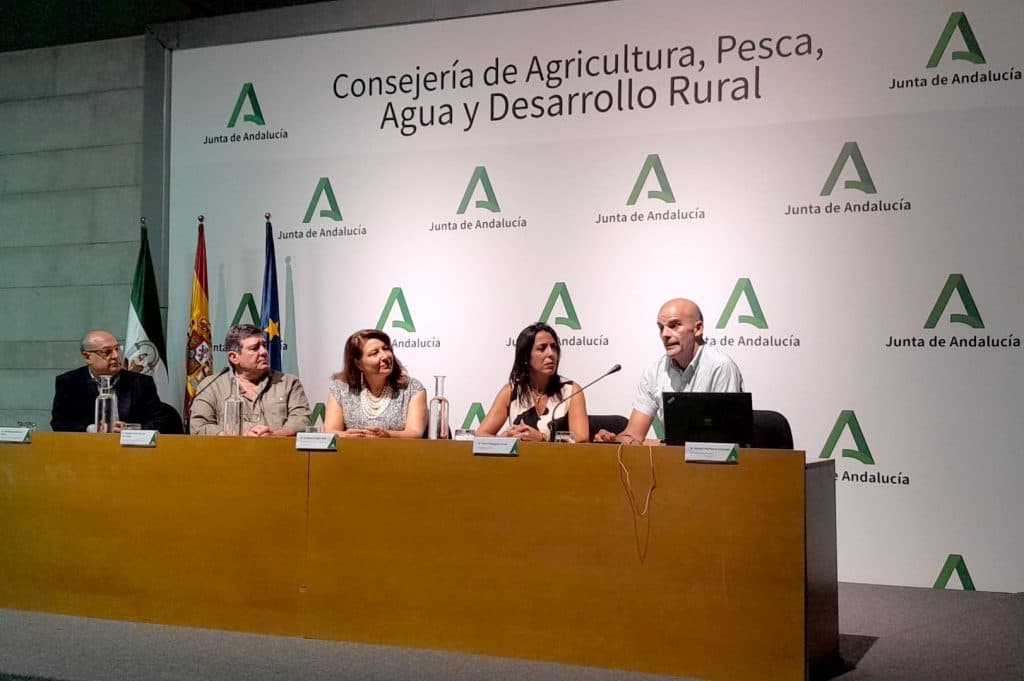Andalucía lidera la investigación española sobre caracterización y aprovechamiento del alga asiática