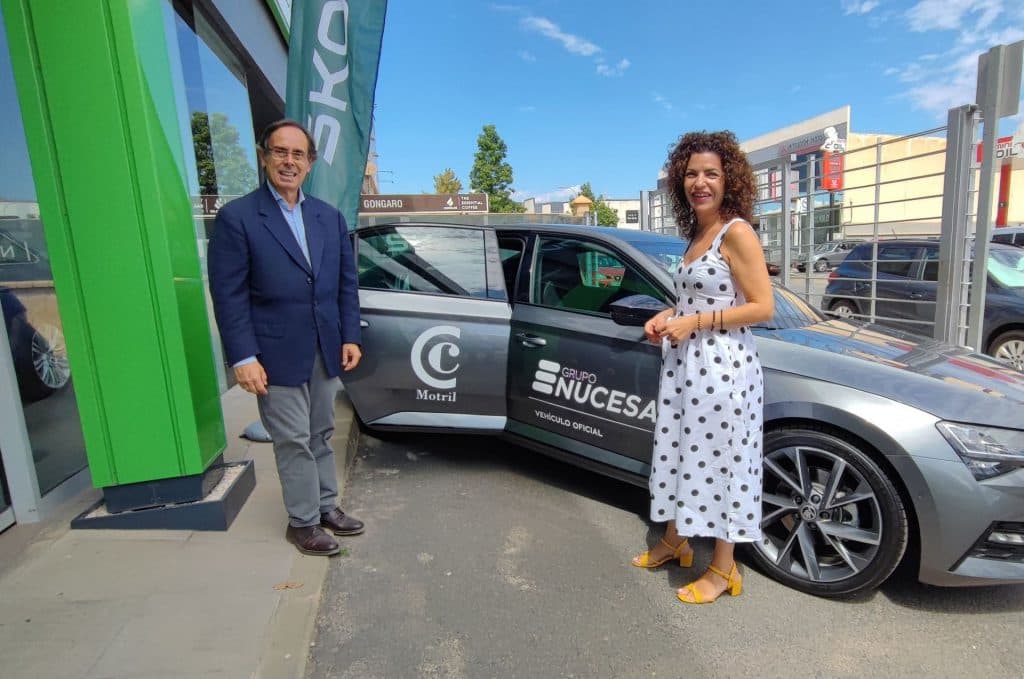 La Cámara de Comercio de Motril recepciona un vehículo de cortesía de grupo Nucesa
