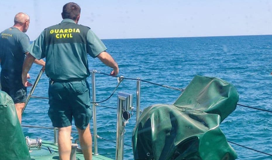 Rescatan el cuerpo sin vida de un hombre en el mar en Garrucha