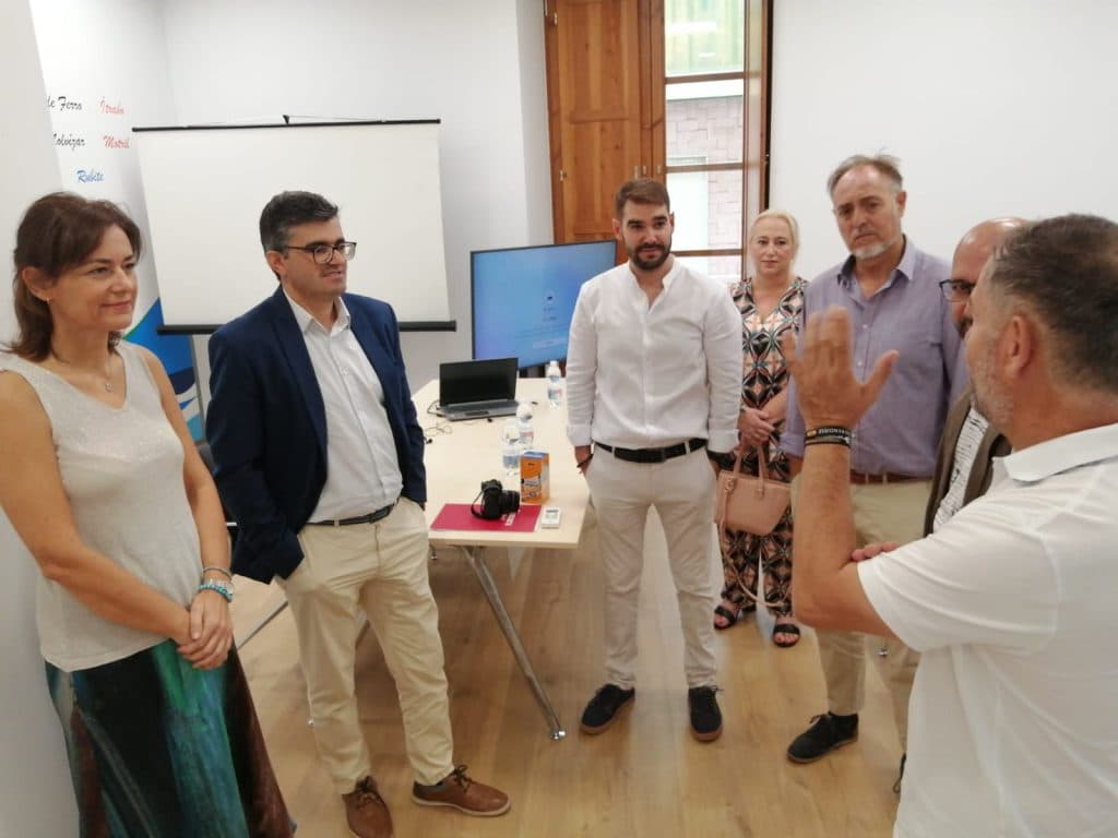 La Junta llama a la puerta de las empresas granadinas a las que anima a solicitar las ayudas al sobrecoste energético