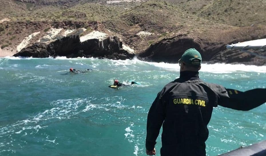 Rescatan del agua el cuerpo sin vida de un hombre en el Puerto de Málaga