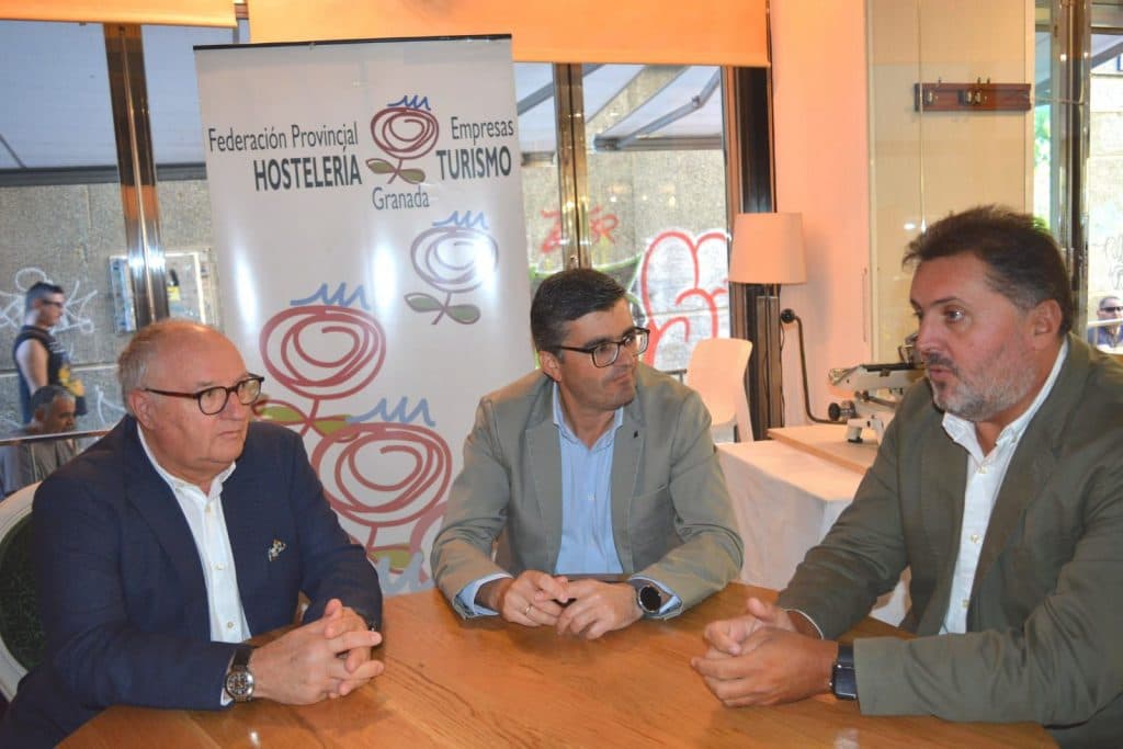 Junta y Federación de Hostelería animan a bares, restaurantes y hoteles de Granada a pedir las ayudas al sobrecoste energético