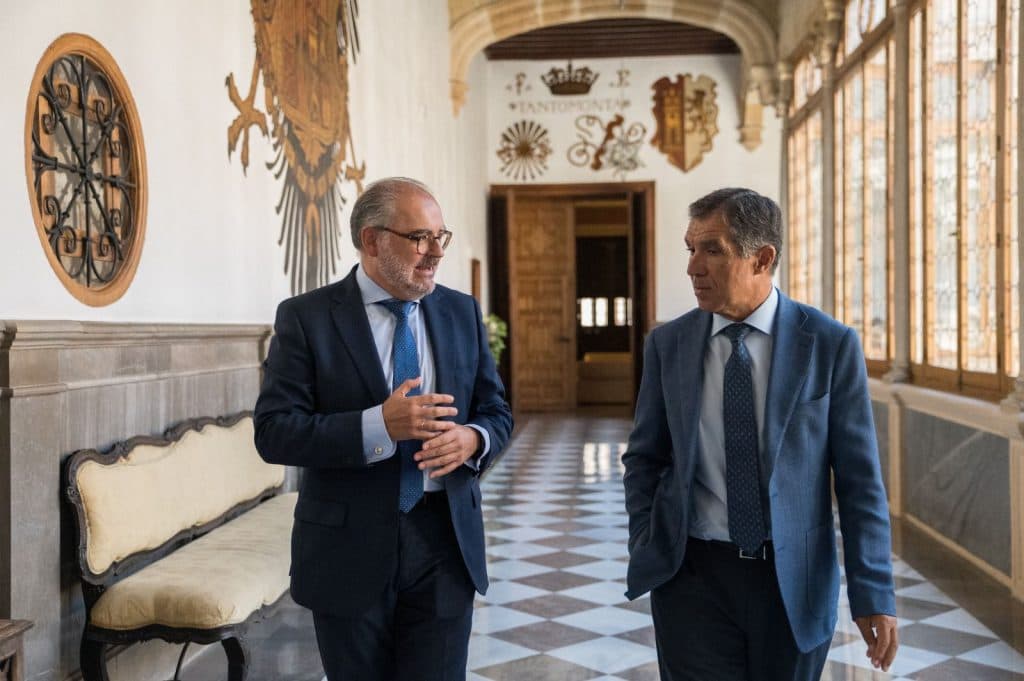 El delegado de Justicia inicia una ronda de visitas institucionales