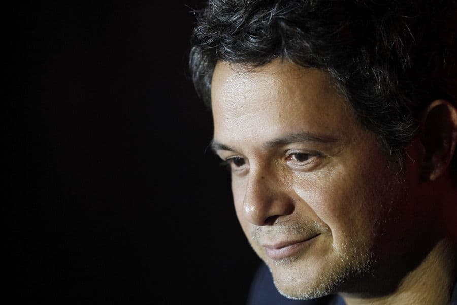 Alejandro Sanz, doctor honoris causa de la alegría, la asignatura que no se enseña