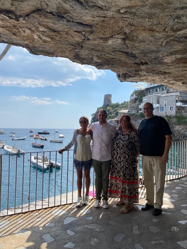 Pampaneira impulsa un proyecto de hermanamiento con Praiano (Italia) para fortalecer el modelo sostenible de turismo patrimonial